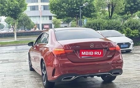 Mercedes-Benz A-Класс, 2023 год, 1 690 000 рублей, 5 фотография