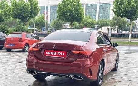 Mercedes-Benz A-Класс, 2023 год, 1 690 000 рублей, 4 фотография