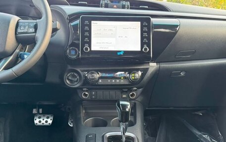Toyota Hilux VIII, 2026 год, 9 752 899 рублей, 14 фотография