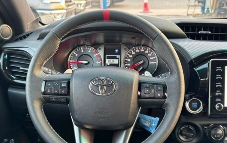 Toyota Hilux VIII, 2026 год, 9 752 899 рублей, 16 фотография