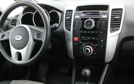 KIA Venga I, 2011 год, 810 000 рублей, 9 фотография