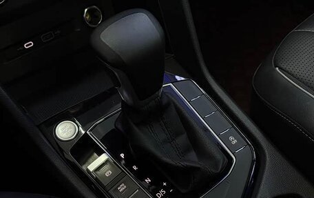 Volkswagen Tiguan II, 2023 год, 2 040 000 рублей, 11 фотография