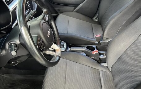 KIA Rio IV, 2021 год, 1 590 000 рублей, 11 фотография