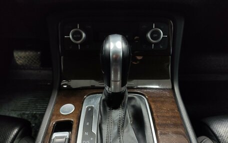 Volkswagen Touareg III, 2015 год, 2 510 000 рублей, 13 фотография