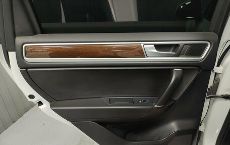 Volkswagen Touareg III, 2015 год, 2 510 000 рублей, 15 фотография