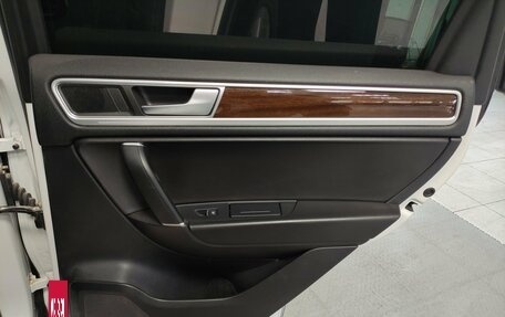 Volkswagen Touareg III, 2015 год, 2 510 000 рублей, 17 фотография