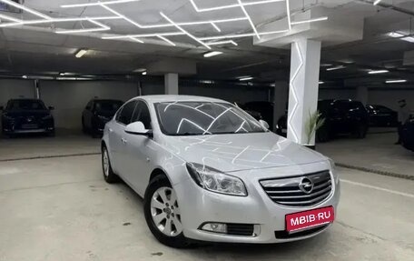 Opel Insignia II рестайлинг, 2011 год, 690 000 рублей, 1 фотография