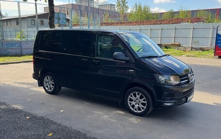 Volkswagen Multivan T6 рестайлинг, 2016 год, 2 350 000 рублей, 4 фотография