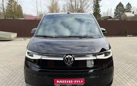 Volkswagen Multivan, 2024 год, 8 300 000 рублей, 1 фотография