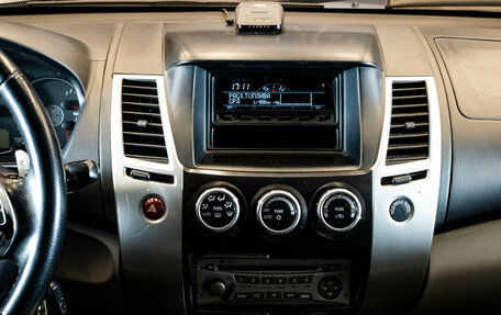 Mitsubishi Pajero Sport II рестайлинг, 2013 год, 1 749 000 рублей, 7 фотография