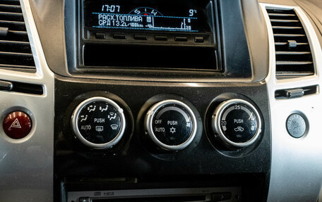 Mitsubishi Pajero Sport II рестайлинг, 2013 год, 1 749 000 рублей, 15 фотография