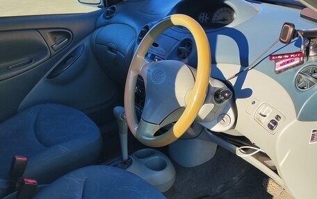 Toyota Vitz, 2001 год, 290 000 рублей, 5 фотография