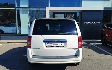 Chrysler Town & Country V рестайлинг, 2010 год, 1 139 000 рублей, 9 фотография