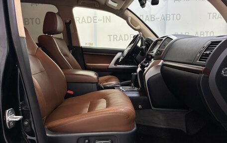 Toyota Land Cruiser 200, 2015 год, 3 399 000 рублей, 10 фотография