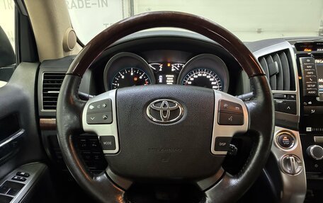 Toyota Land Cruiser 200, 2015 год, 3 399 000 рублей, 17 фотография