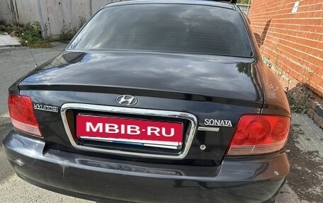 Hyundai Sonata IV рестайлинг, 2011 год, 600 000 рублей, 2 фотография
