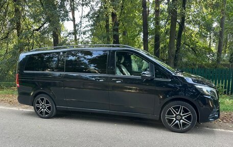 Mercedes-Benz V-Класс, 2022 год, 9 500 000 рублей, 5 фотография