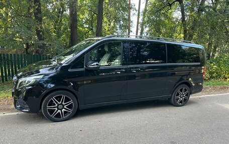 Mercedes-Benz V-Класс, 2022 год, 9 500 000 рублей, 12 фотография