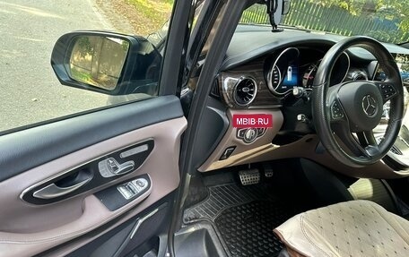 Mercedes-Benz V-Класс, 2022 год, 9 500 000 рублей, 17 фотография
