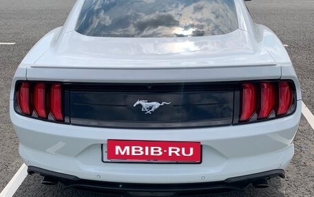 Ford Mustang VI рестайлинг, 2022 год, 4 000 000 рублей, 6 фотография