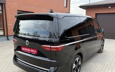Volkswagen Multivan, 2024 год, 8 300 000 рублей, 5 фотография