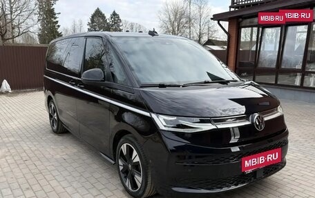 Volkswagen Multivan, 2024 год, 8 300 000 рублей, 3 фотография