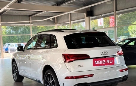Audi Q5, 2022 год, 4 800 000 рублей, 2 фотография