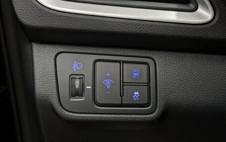 Hyundai Solaris II рестайлинг, 2017 год, 1 015 000 рублей, 23 фотография