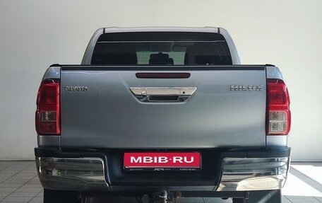 Toyota Hilux VIII, 2016 год, 2 850 000 рублей, 6 фотография