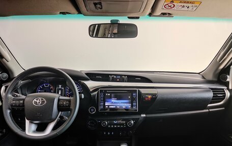 Toyota Hilux VIII, 2016 год, 2 850 000 рублей, 9 фотография