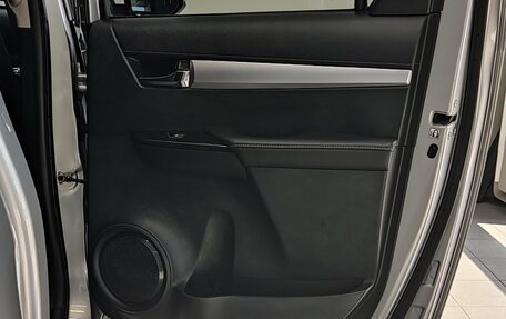 Toyota Hilux VIII, 2016 год, 2 850 000 рублей, 36 фотография