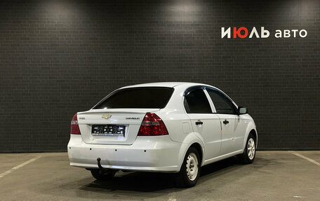Chevrolet Aveo III, 2011 год, 300 000 рублей, 2 фотография