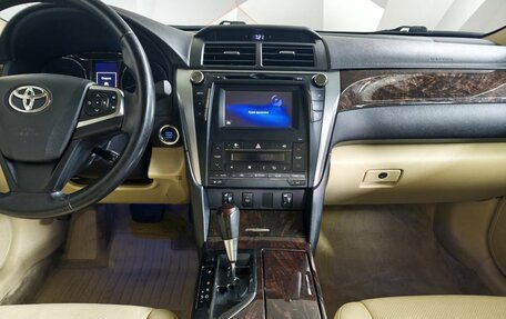 Toyota Camry, 2015 год, 2 095 000 рублей, 15 фотография