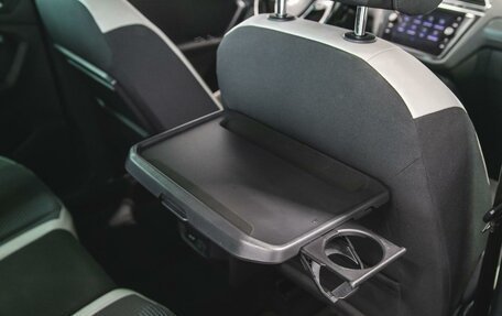 Volkswagen Tiguan II, 2019 год, 2 600 000 рублей, 27 фотография