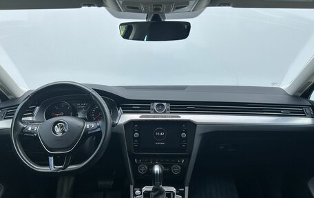 Volkswagen Passat B8 рестайлинг, 2018 год, 2 735 000 рублей, 13 фотография