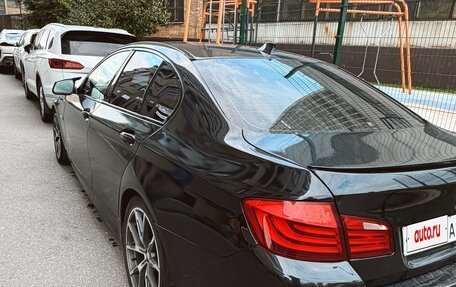 BMW 5 серия, 2010 год, 1 590 000 рублей, 2 фотография