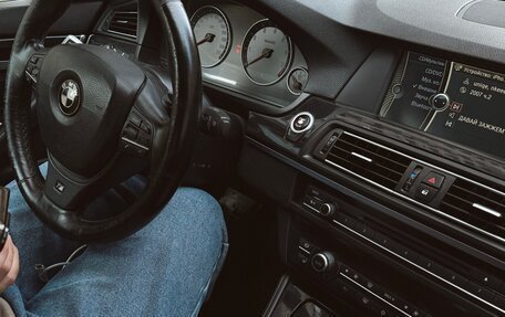 BMW 5 серия, 2010 год, 1 590 000 рублей, 7 фотография