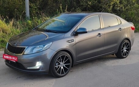 KIA Rio III рестайлинг, 2014 год, 1 020 000 рублей, 2 фотография