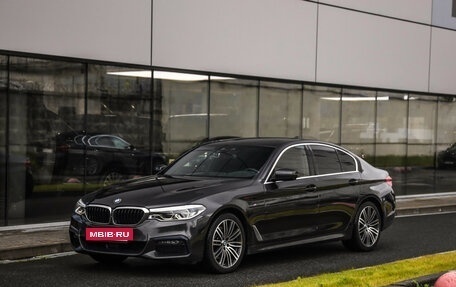 BMW 5 серия, 2020 год, 3 499 000 рублей, 3 фотография