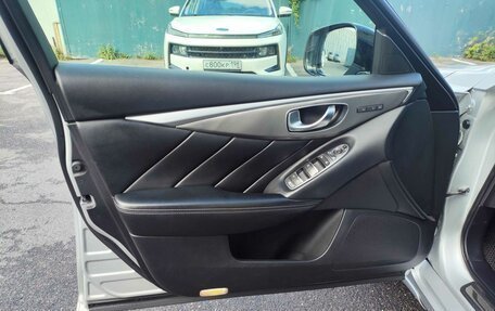 Infiniti Q50 I рестайлинг, 2014 год, 1 590 000 рублей, 11 фотография