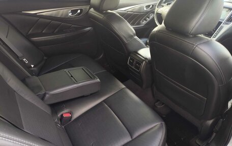 Infiniti Q50 I рестайлинг, 2014 год, 1 590 000 рублей, 16 фотография