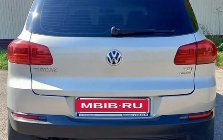 Volkswagen Tiguan I, 2011 год, 1 050 000 рублей, 4 фотография