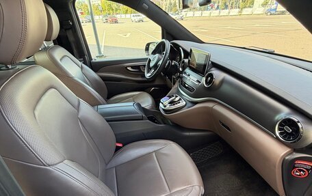Mercedes-Benz V-Класс, 2019 год, 7 000 000 рублей, 13 фотография