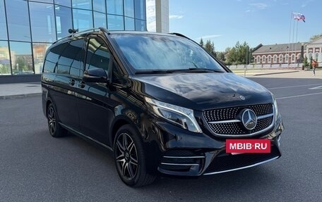 Mercedes-Benz V-Класс, 2019 год, 7 000 000 рублей, 5 фотография