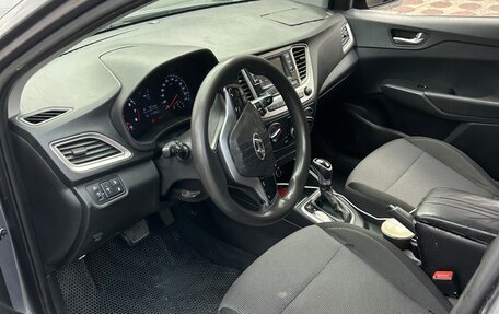 Hyundai Solaris II рестайлинг, 2021 год, 800 000 рублей, 6 фотография