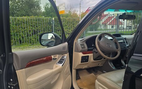 Toyota Land Cruiser Prado 120 рестайлинг, 2006 год, 2 200 000 рублей, 4 фотография