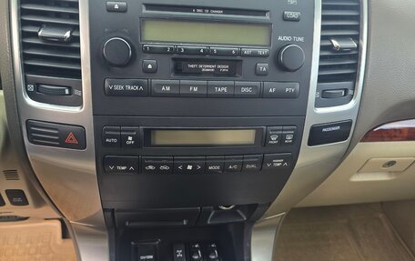Toyota Land Cruiser Prado 120 рестайлинг, 2006 год, 2 200 000 рублей, 7 фотография