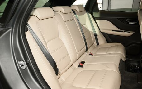 Jaguar F-Pace, 2019 год, 2 866 000 рублей, 10 фотография