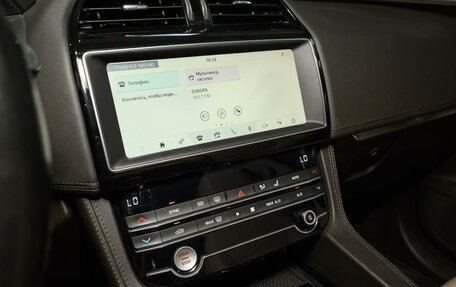 Jaguar F-Pace, 2019 год, 2 866 000 рублей, 22 фотография