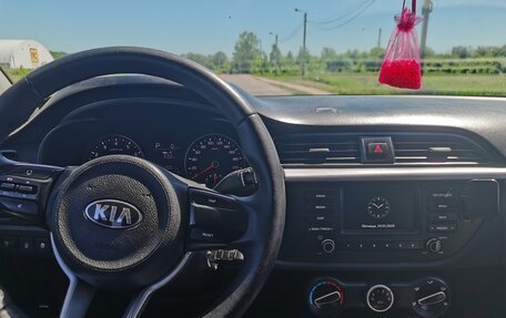 KIA Rio IV, 2018 год, 690 000 рублей, 7 фотография